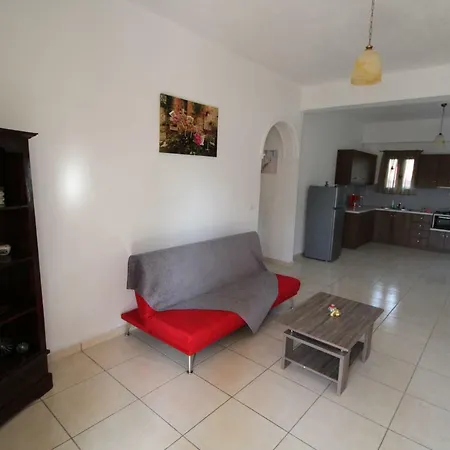 Karoubis House Holiday home *