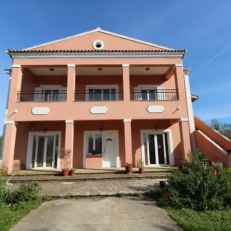 Karoubis House Holiday home